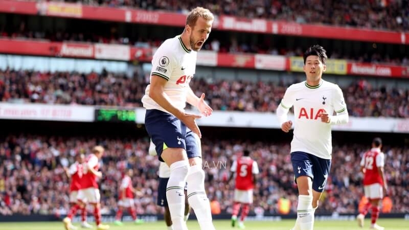 Harry Kane ở buổi họp báo