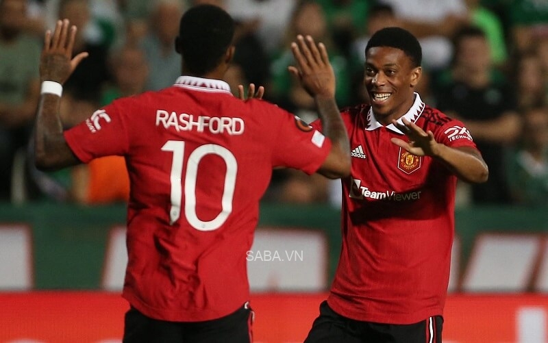 Marcus Rashford và Anthony Martial để lại dấu ấn sau khi vào sân.