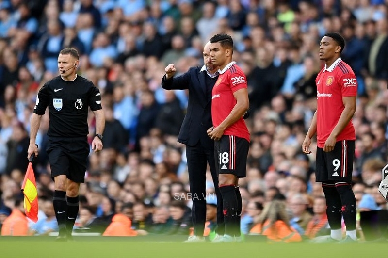 Casemiro được tung vào sân khi MU đã bị Man City dẫn trước với cách biệt 3 bàn