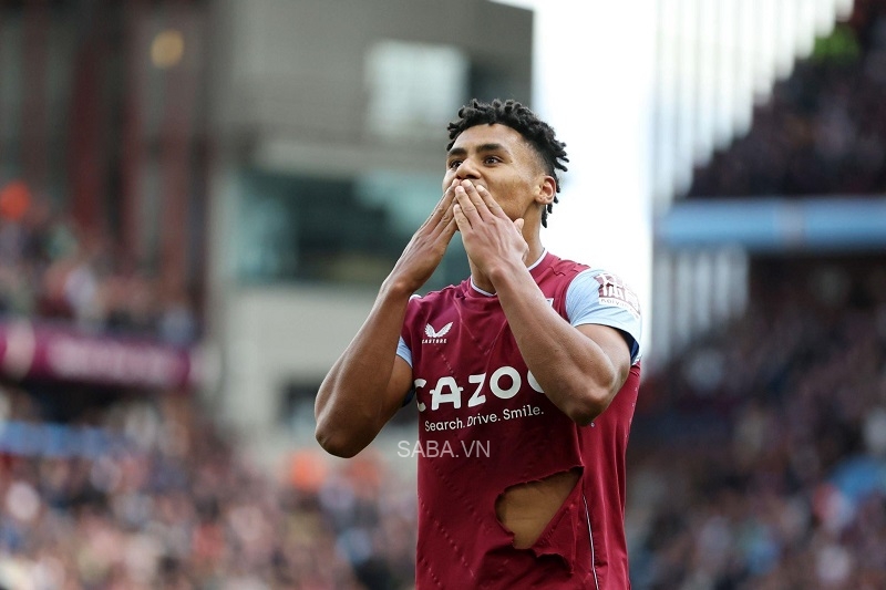 Watkins ấn định chiến thắng 4-0 cho Aston Villa