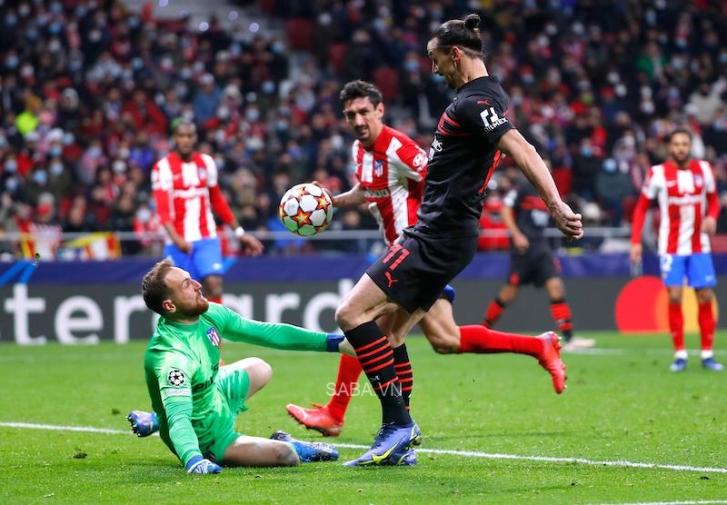 Ibrahimovic chưa có cơ hội ghi bàn ở Champions League mùa này