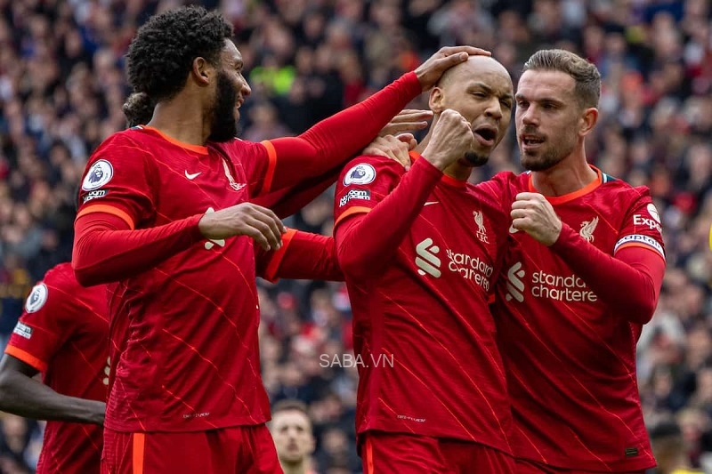 Henderson có thể sẽ thay Fabinho ở vị trí tiền vệ trụ trong trận đấu tới