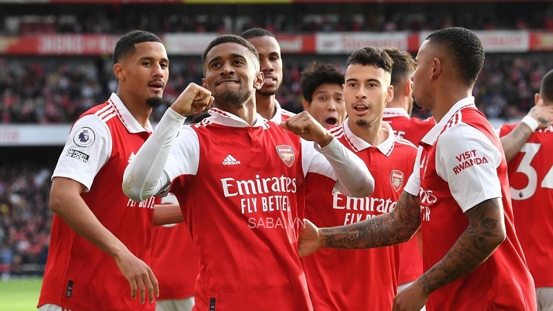 Arsenal có chiến thắng tưng bừng