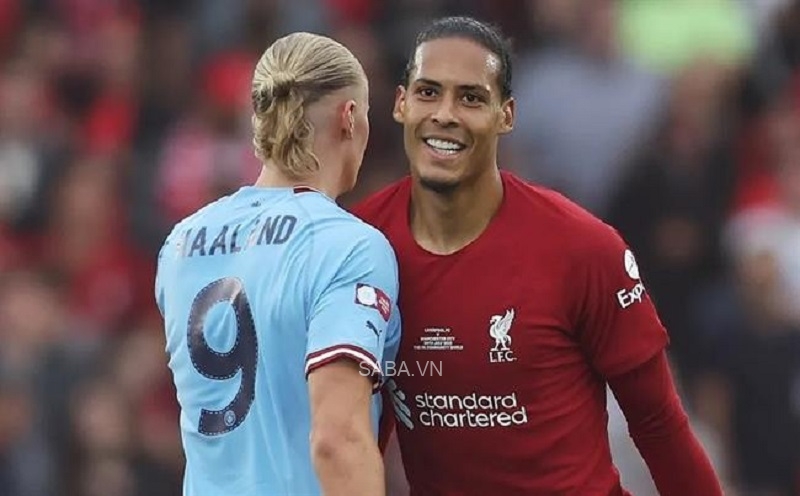 Van Dijk sẽ kiêm cả nhiệm vụ phòng ngự và phát động tấn công