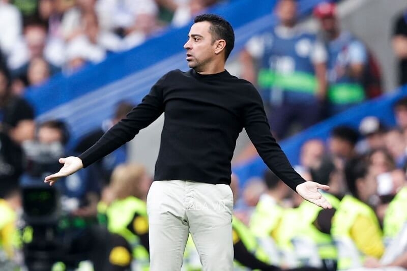 Xavi đang đối diện với vô vàn áp lực