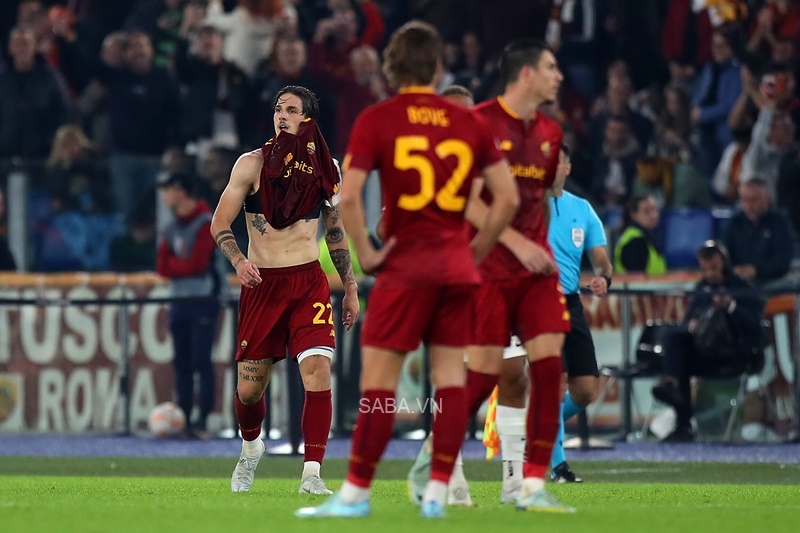 AS Roma vượt khó thành công 