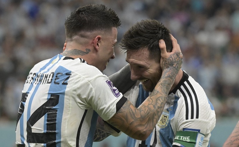 Cả dân tộc Argentina trên đôi vai Lionel Messi 