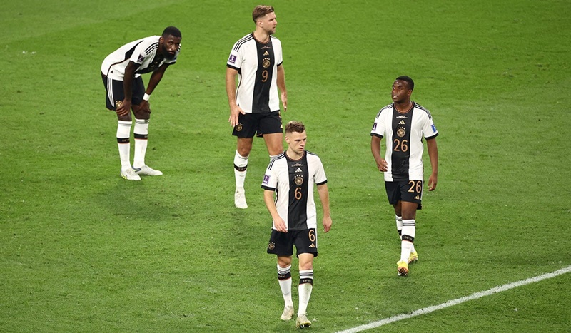 Die Mannschaft hướng đến 3 điểm trước Tây Ban Nha