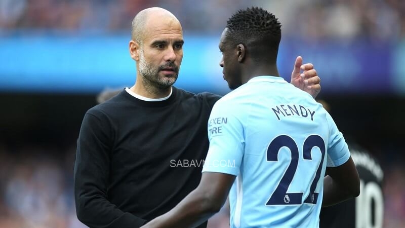 Pep nói tốt về Mendy.