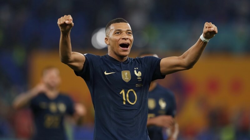 Tỷ lệ Mbappe đoạt QBV là đặt 1 ăn 3.5