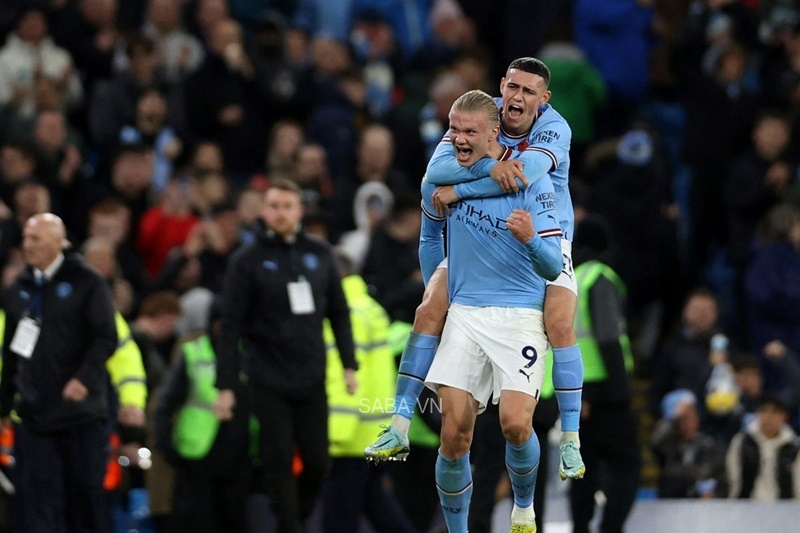 Quá nhiều ngôi sao sẵn sàng kéo Man City vượt khó