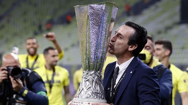 Emery từng đánh bại Man United ở trận chung kết Europa League 