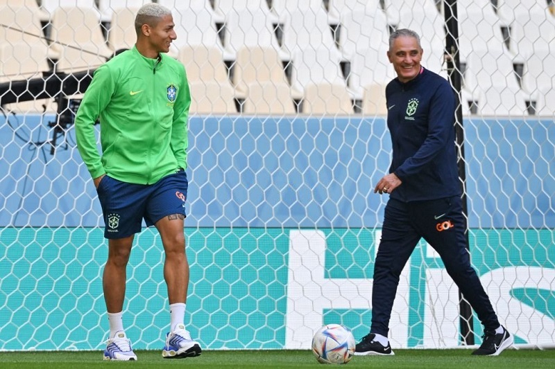 Tite được cho là sẽ trao suất đá chính cho Richarlison