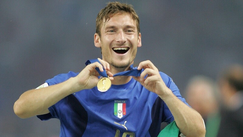 Totti cùng ĐT Italia vô địch World Cup 2006