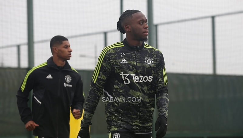 Man United cần nhanh chóng tìm người thay Wan-Bissaka