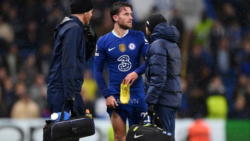 Ben Chilwell sẽ phải ngồi nhà xem World Cup vì một chấn thương không đáng có