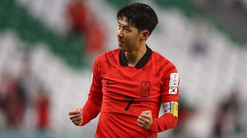 Son Heung-min và các đồng đội có thể khai thác hai cánh của đối thủ.