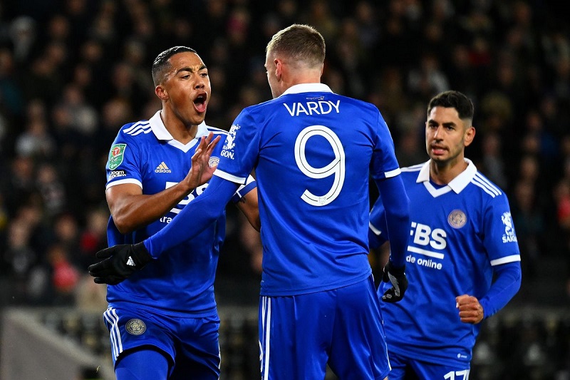 Tielemans, Vardy và Perez là 3 cầu thủ ghi bàn cho Leicester trong chiến thắng trước MK Dons