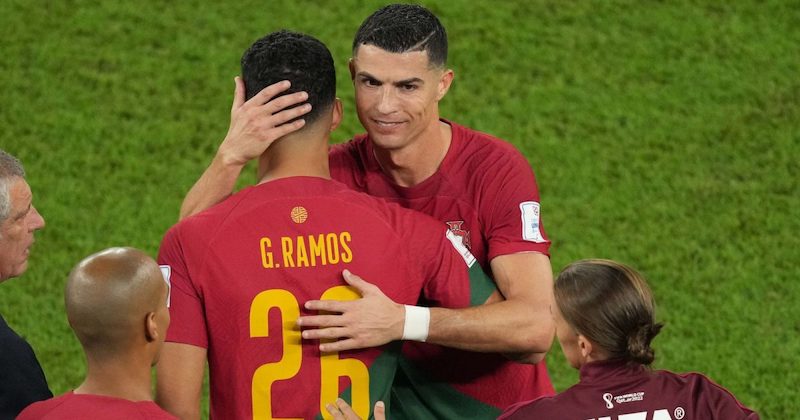 Có nhiều yếu tố dẫn đến khả năng Ronaldo dự bị cho Ramos trước Ma Rốc