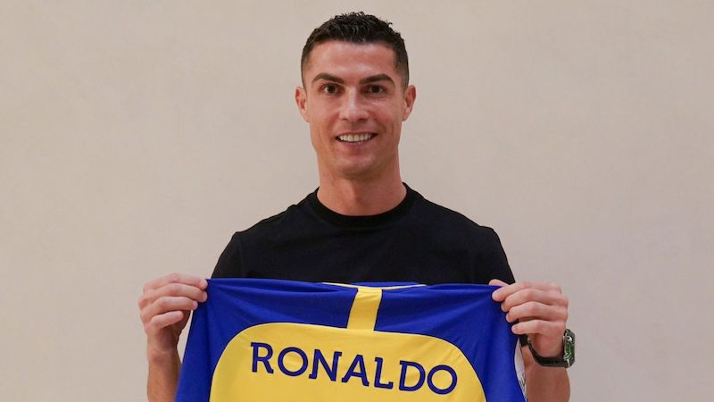 Ronaldo chọn Al Nassr để "dưỡng già"