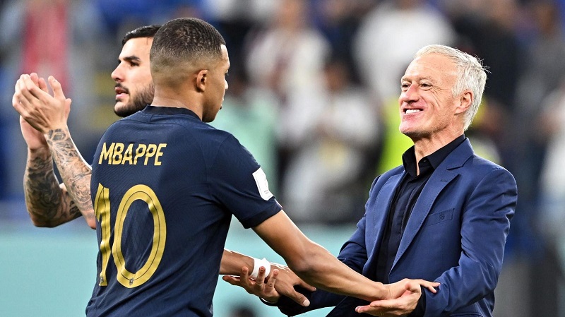 Deschamps giữ chân Mbappe cho trận đấu thuộc vòng 1/8