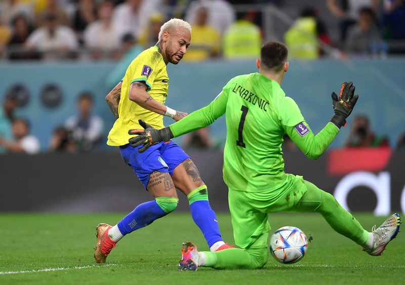 Livakovic đã có một trận đấu xuất thần để làm nản lòng các chân sút Brazil