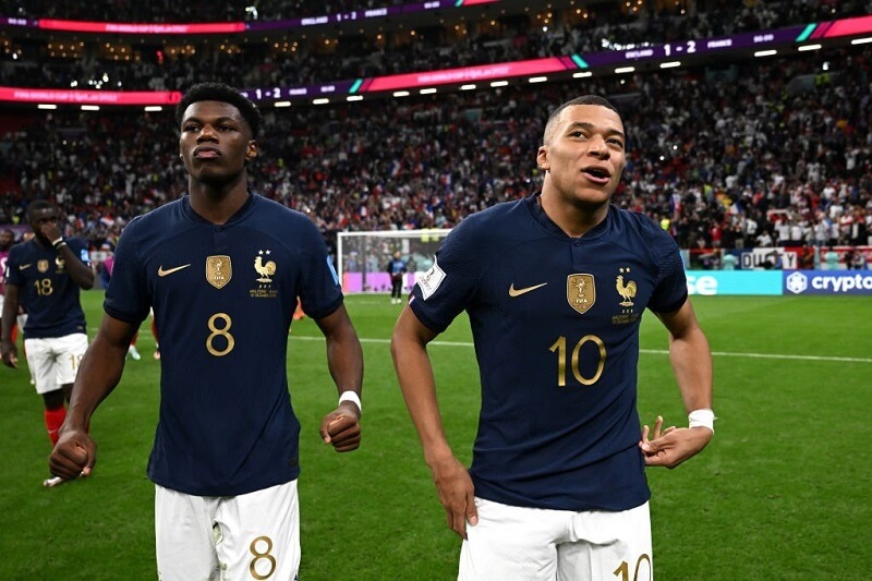 Tchouameni đánh giá rất cao Mbappe