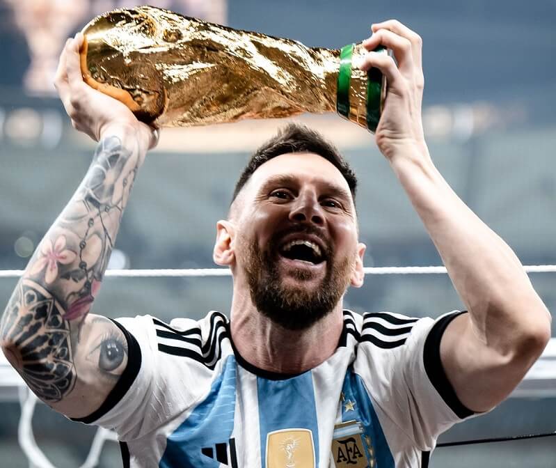 Messi vừa cùng Argentina lên ngôi tại giải đấu trên đất Qatar