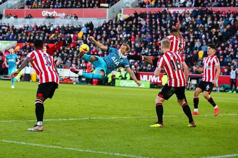 Tottenham và Brentford tạo nên một kịch bản vô cùng kịch tính