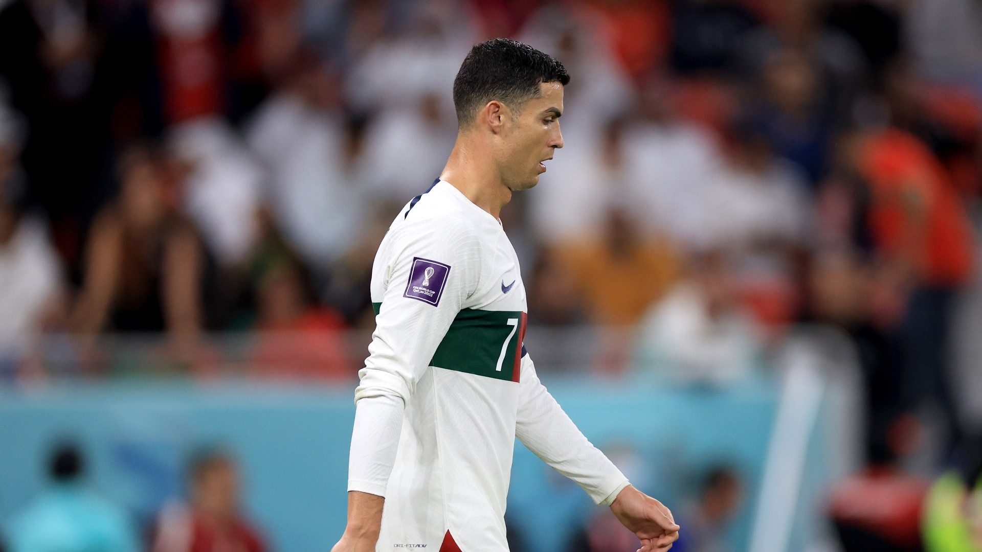 Ronaldo ẩn ý về việc chia tay đội tuyển quốc gia