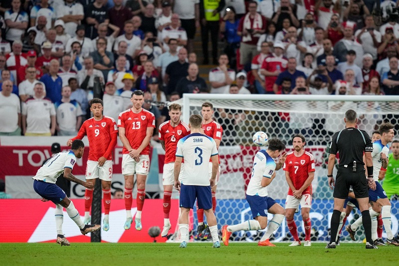 Rashford mở tỷ số bằng pha đá phạt tuyệt đẹp vào lưới xứ Wales