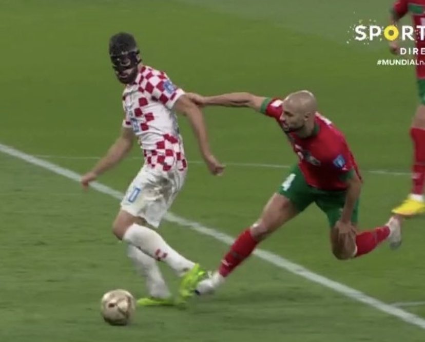 Tình huống Croatia không được hưởng penalty