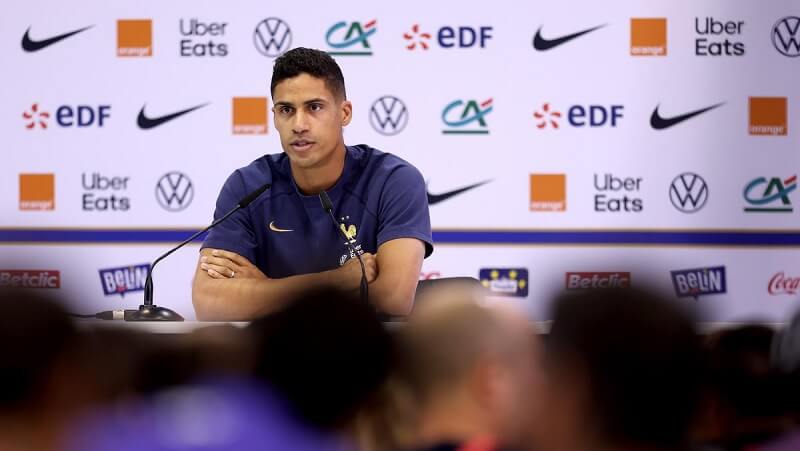 Varane cảnh báo ĐT Pháp không nên quá tự tin