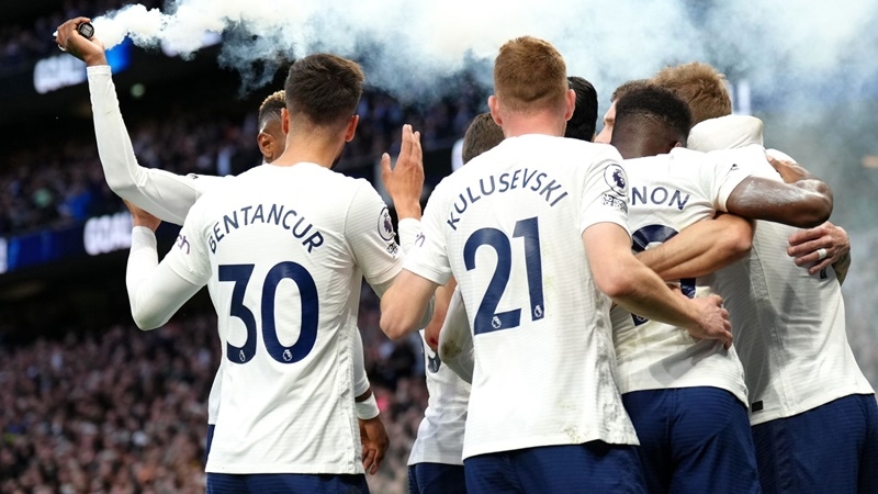 Tottenham đè bẹp Arsenal ở trận đấu cuối mùa trước