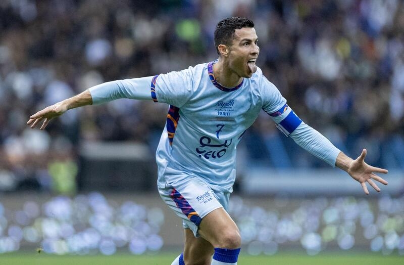 Ronaldo được bầu chọn là cầu thủ xuất sắc nhất trận với cú đúp trong hiệp đấu đầu tiên