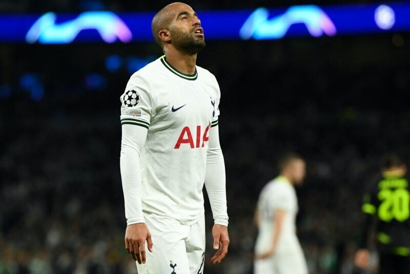 Tottenham chấp nhận mất Moura