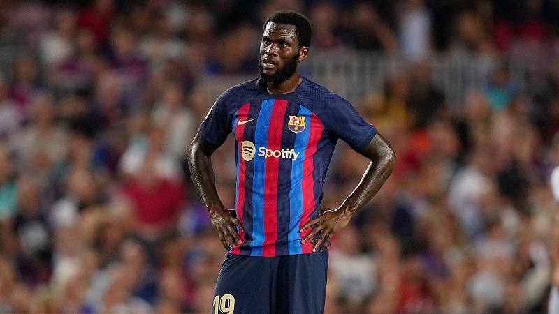 Kessie chỉ ra sân 27 phút trên hành trình dành danh hiệu đầu tiên của Barca mùa giải này