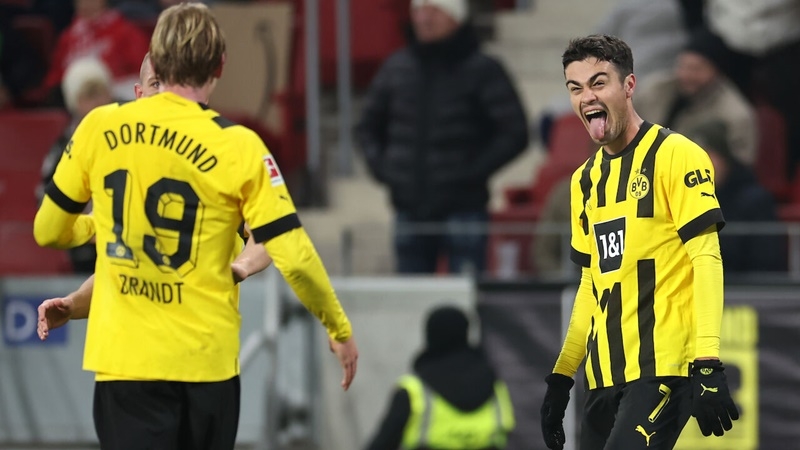 Dortmund thoát hiểm trận thứ 2 liên tiếp 