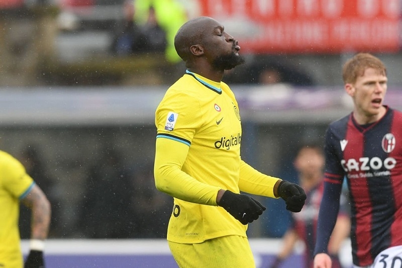 Inter Milan thất bại đau đớn trước Bologna trong ngày Lukaku tịt ngòi