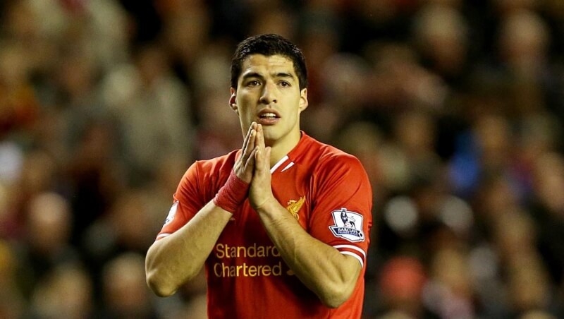 Suarez cũng không ít lần bỏ lỡ cơ hội khi còn khoác Liverpool