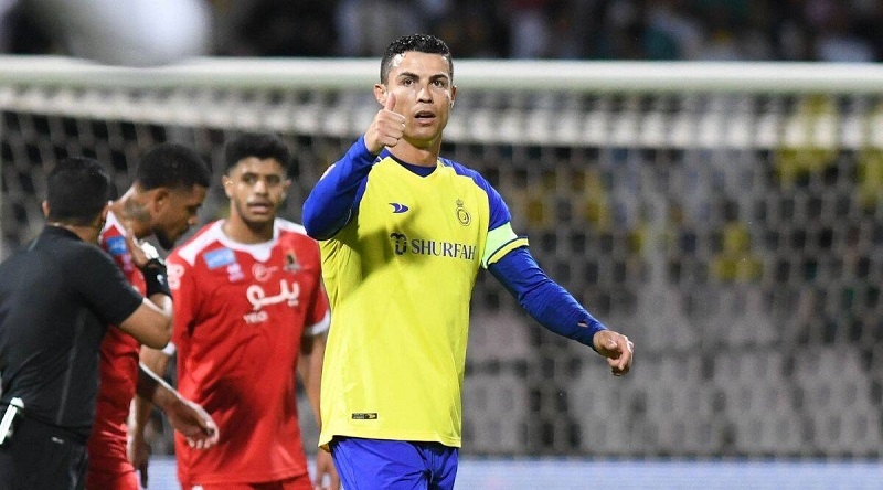 Ronaldo thiết lập hàng loạt kỷ lục khủng