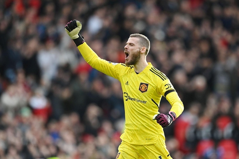 De Gea có những pha đổ người cứu thua xuất thần trong hiệp đấu đầu tiên