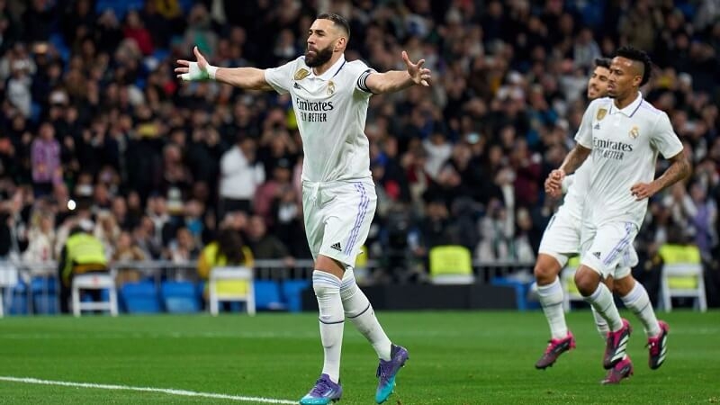 Benzema là chân sút vĩ đại thứ 5 trong lịch sử La Liga