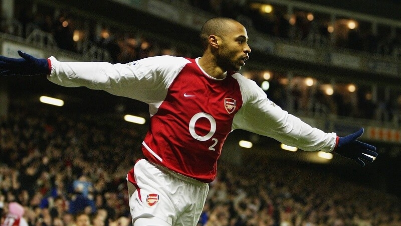 Henry đã có 2 Premier League cùng Arsenal