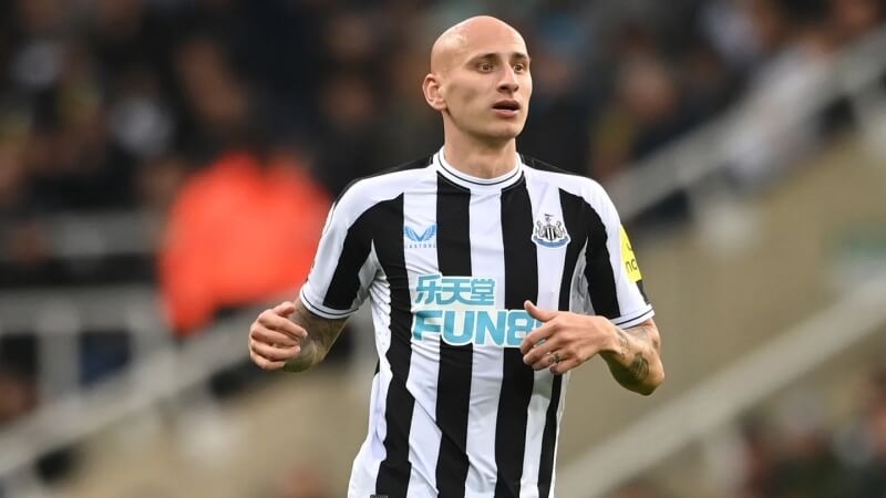 Shelvey có nhiều kinh nghiệm thi đấu tại EPL