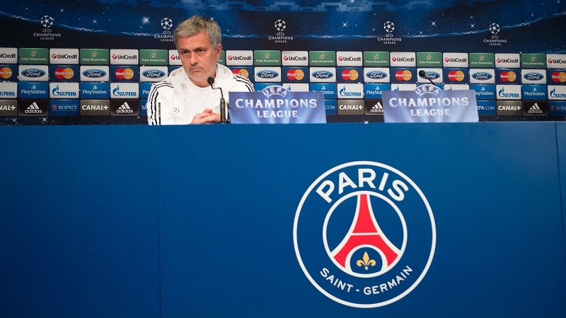 HLV Mourinho đang có liên hệ với PSG