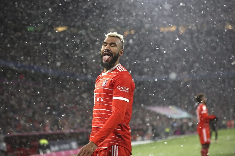 Choupo-Moting tỏa sáng đúng lúc 