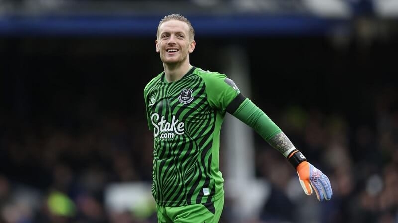 Pickford đã cam kết tương lai với Everton