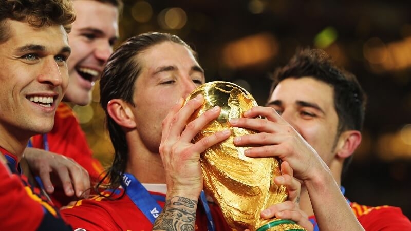 Ramos kết thúc hành trình vĩ đại tại La Roja