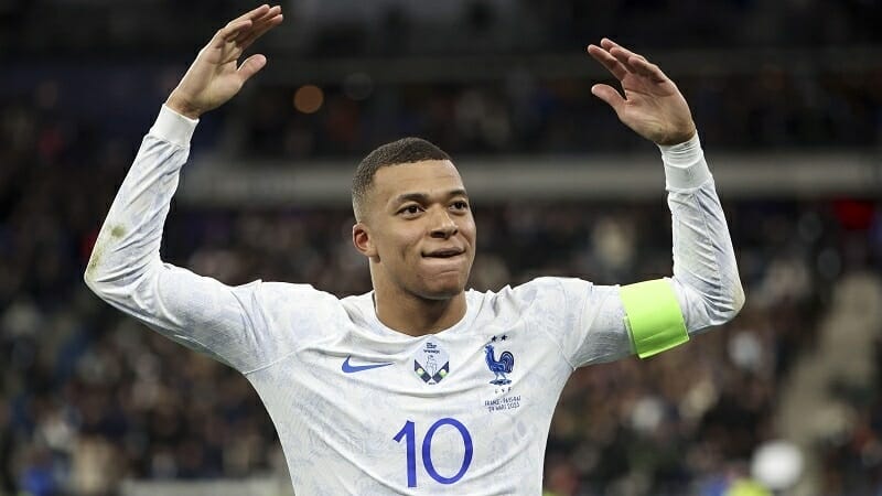 Mbappe gây ấn tượng mạnh với màn trình diễn xuất sắc trước Hà Lan